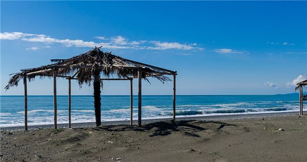 Море и песчано-галечный пляж Алахадзы — фото 7
